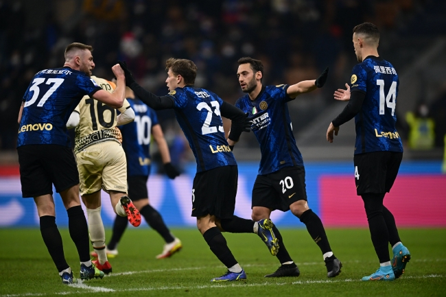 英媒：纽卡准备涨薪续约利夫拉门托，曼城仍将密切关注他（英媒：纽卡拟加薪续约利夫拉门托，曼城仍密切关注）