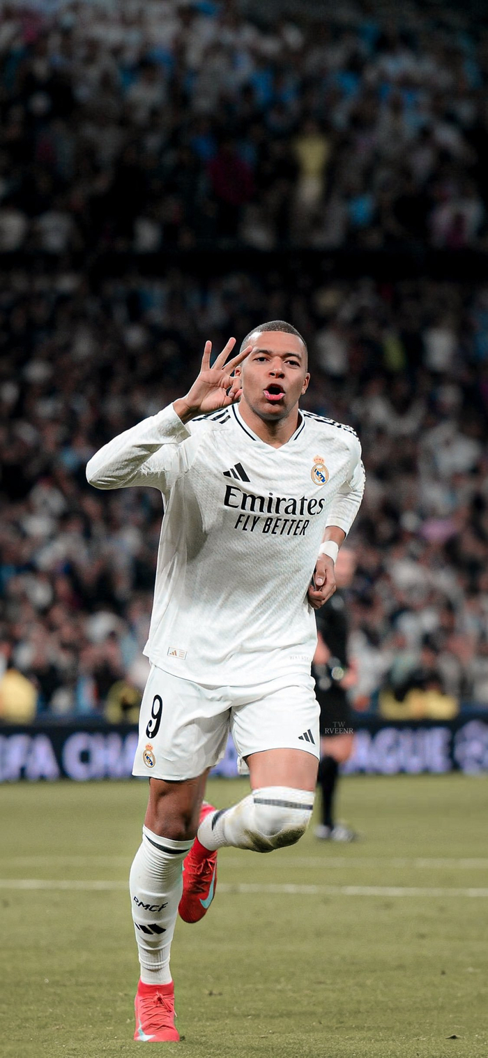 卡萨诺：长远看只有国米和那不勒斯争冠，而米兰会掉链子的（卡萨诺：放眼长线，冠军之争只在国米与那不勒斯之间，米兰恐掉链子）