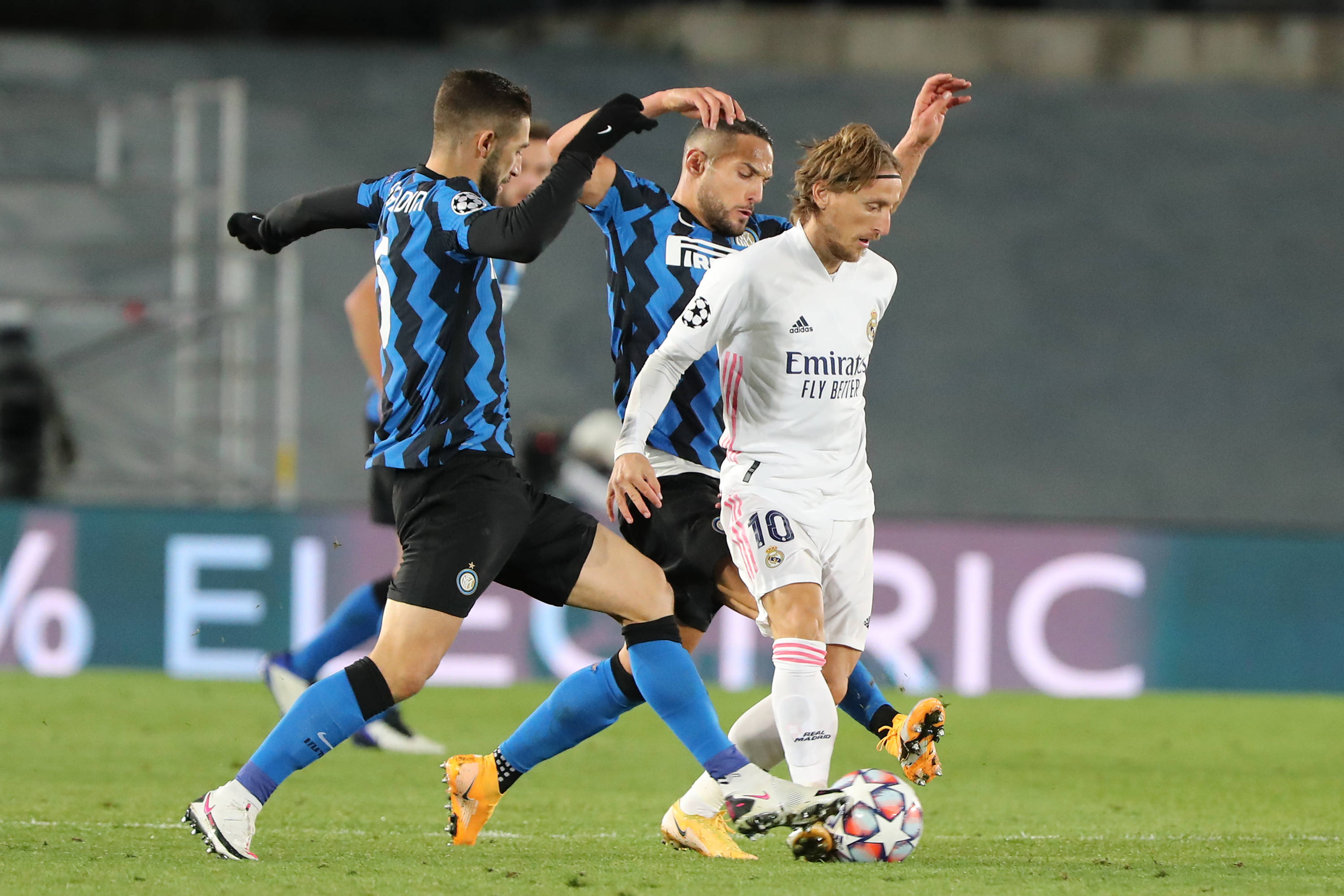 意大利杯1／8决赛裁判安排：圭达执法拉齐奥vs米兰（意杯1／8决赛裁判公布：圭达执哨拉齐奥战米兰）