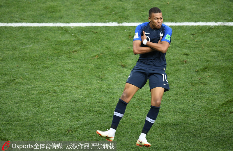 超过利物浦2分了，曼联这会真的复兴了吧？（领先利物浦2分，曼联这次真的迎来复兴了吗？）