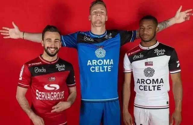 鹈鹕vs马刺前瞻：鹈鹕状态低迷，福克斯带队力争三杀对手（鹈鹕vs马刺前瞻：鹈鹕近况低迷，福克斯率队冲击对手三连杀）