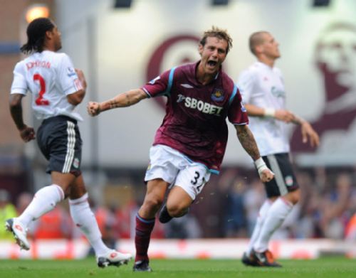 那不勒斯1-1爆冷，亚特兰大4-0大胜三连胜，拜仁客场险胜只赢一个（那不勒斯1-1遭冷平，亚特兰大4-0豪取三连胜，拜仁客场一球险胜）