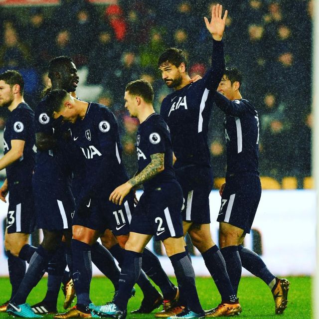 为庆祝美加墨世界杯，与刺客足球鞋融合设计的科8将进行复刻（庆祝美加墨世界杯，融入刺客足球鞋元素的科比8即将复刻）